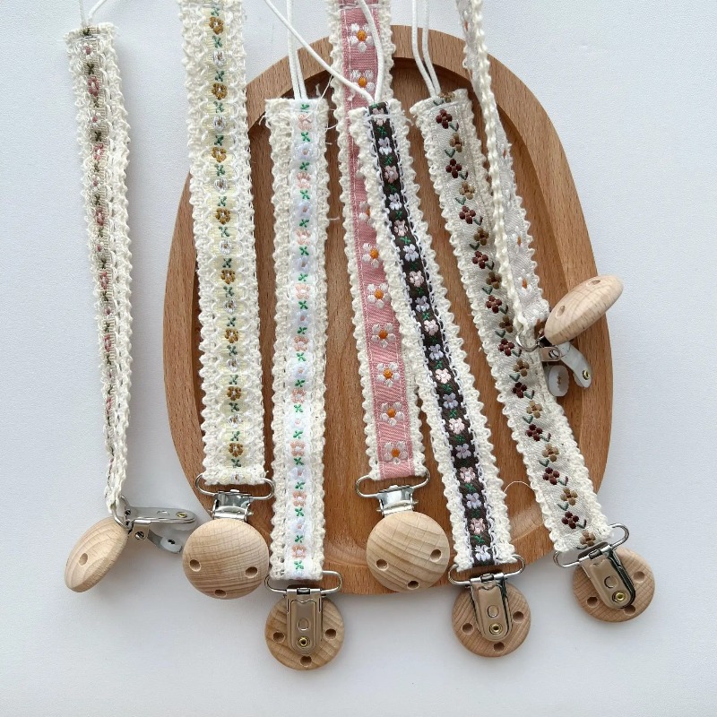 Lace Pacifier Clip Chain for N - Baby Products Manufacturers recension och pris